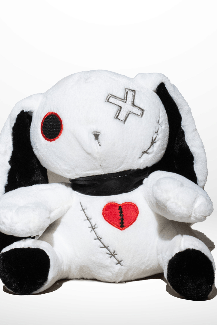 Luna the Rabbit - The Cursed Closet