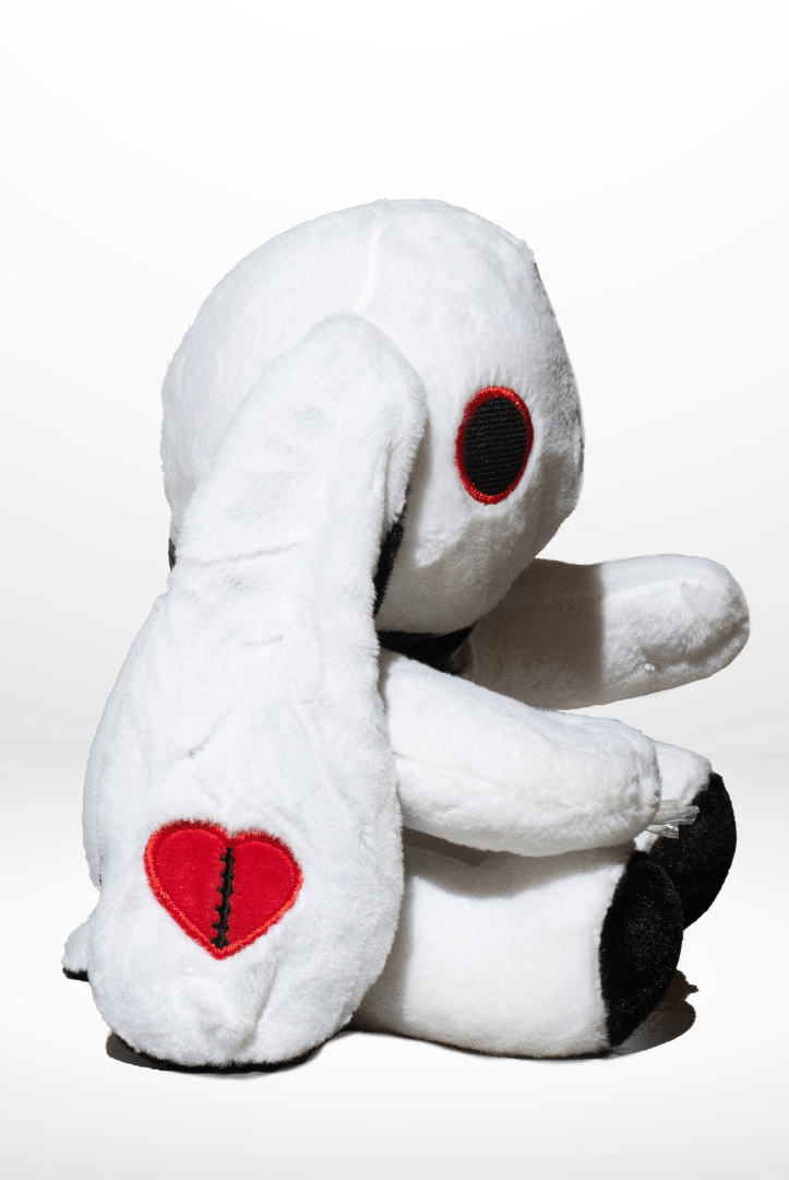 Luna the Rabbit - The Cursed Closet