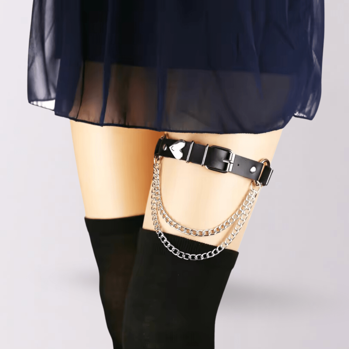 Raven’s Edge Garter - The Cursed Closet