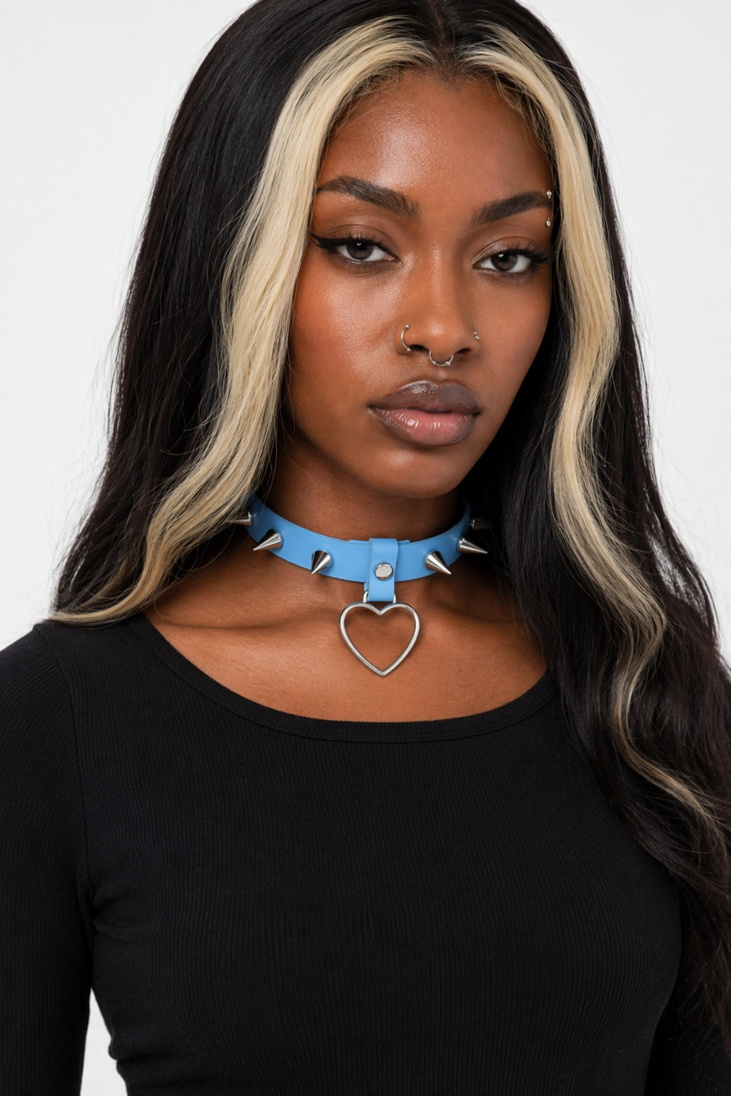 Furious Heart Choker in Black light blue