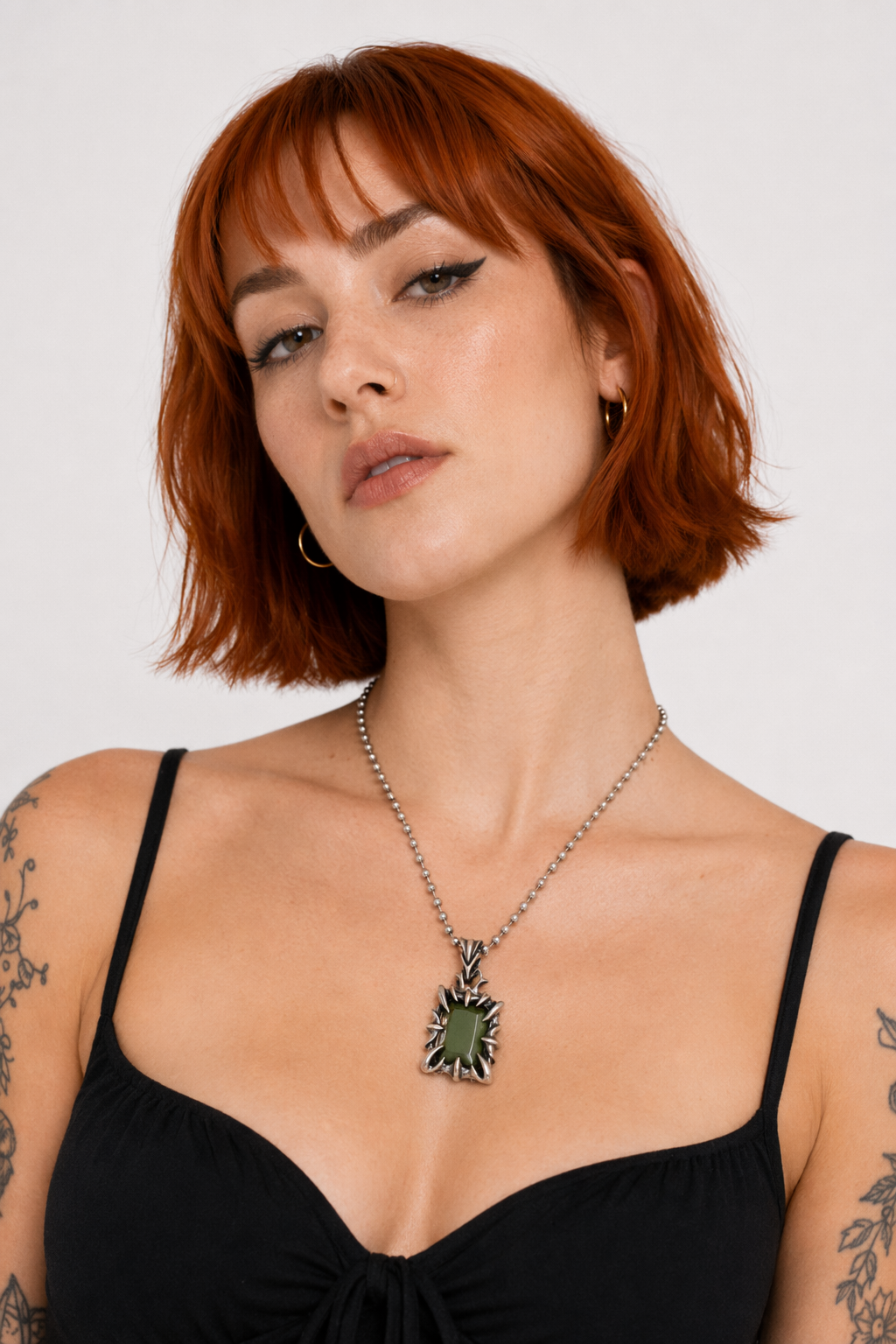 Explosive Gothic Claw Pendant Green stone