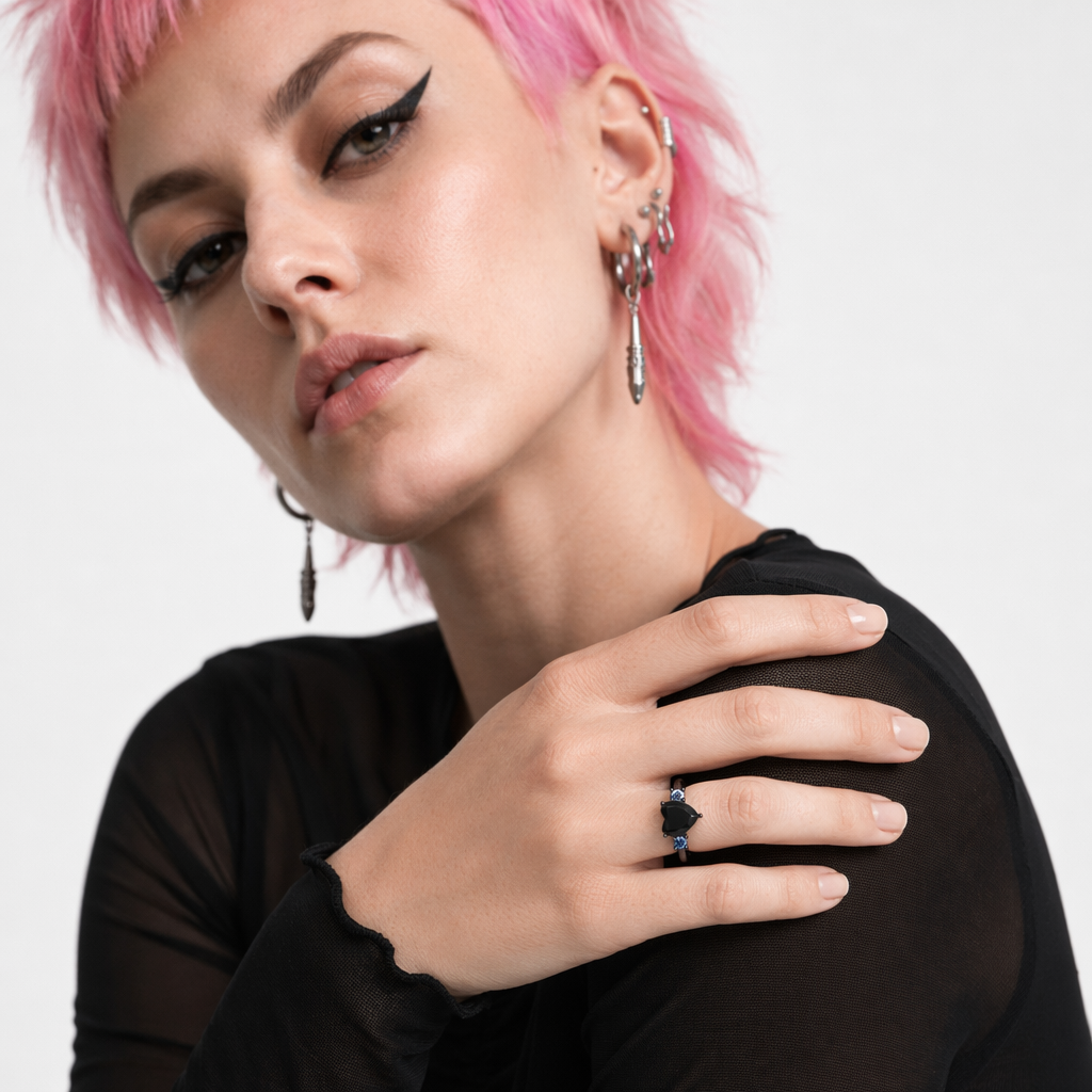 Forest's Heart' Ring (Black & Blue) 9