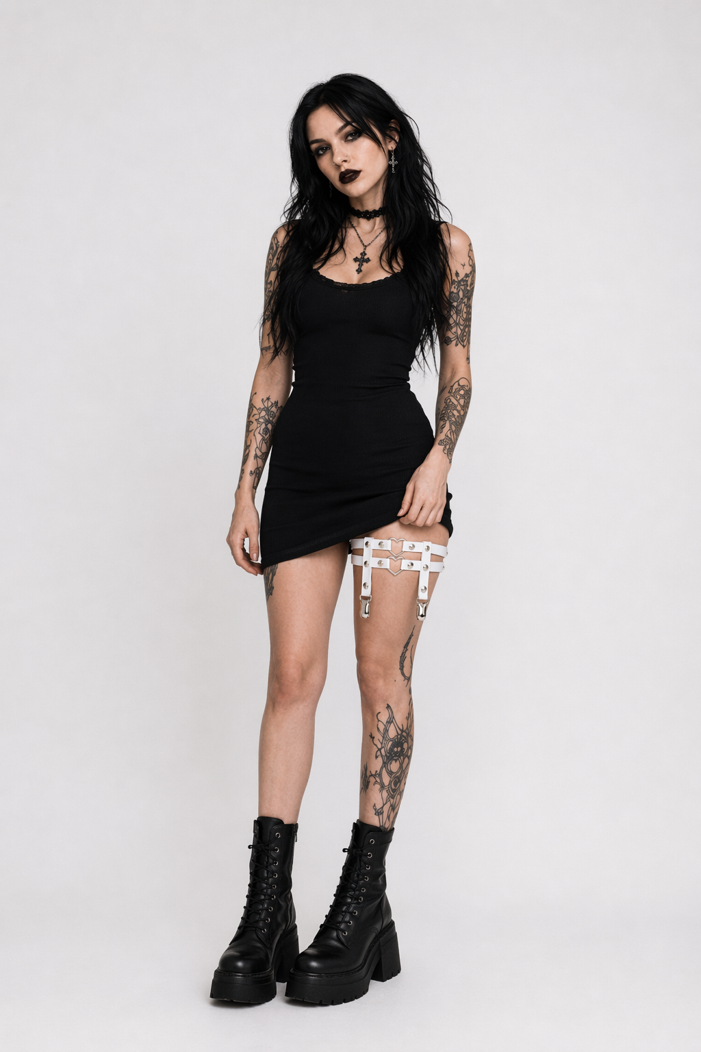 Heart Spike Garter white