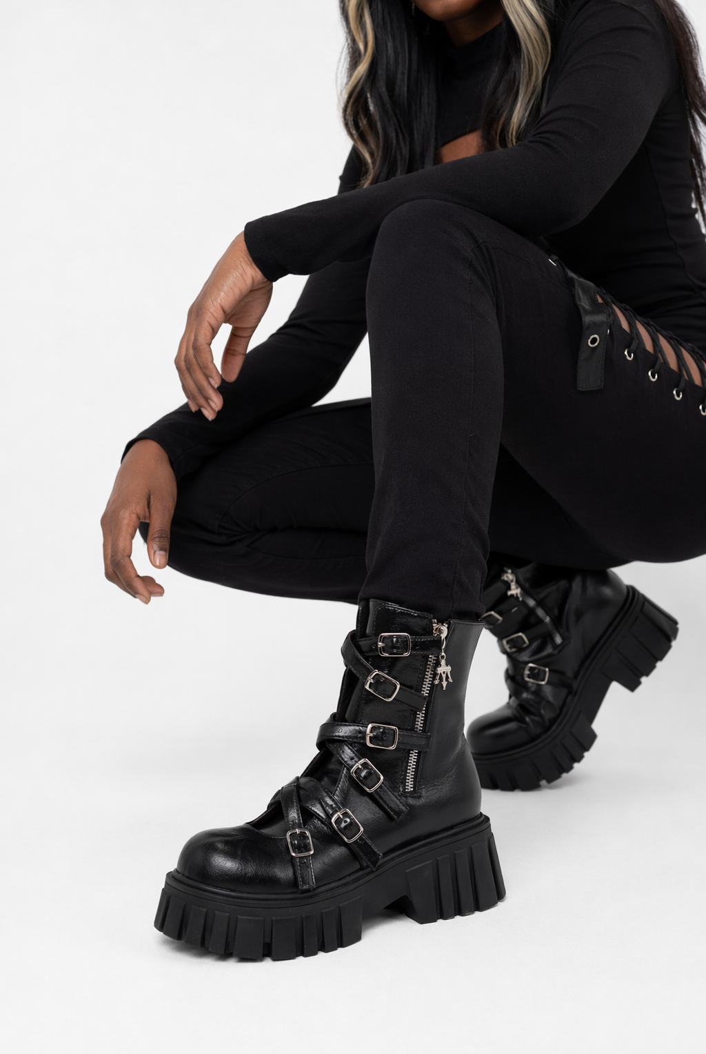 Gothic Platform Boots black