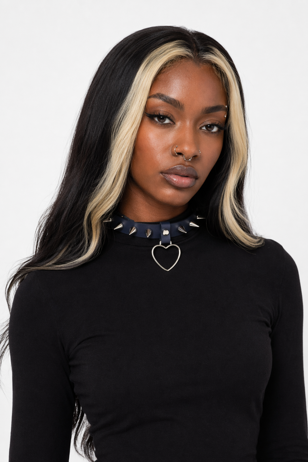 Furious Heart Choker in Black navy