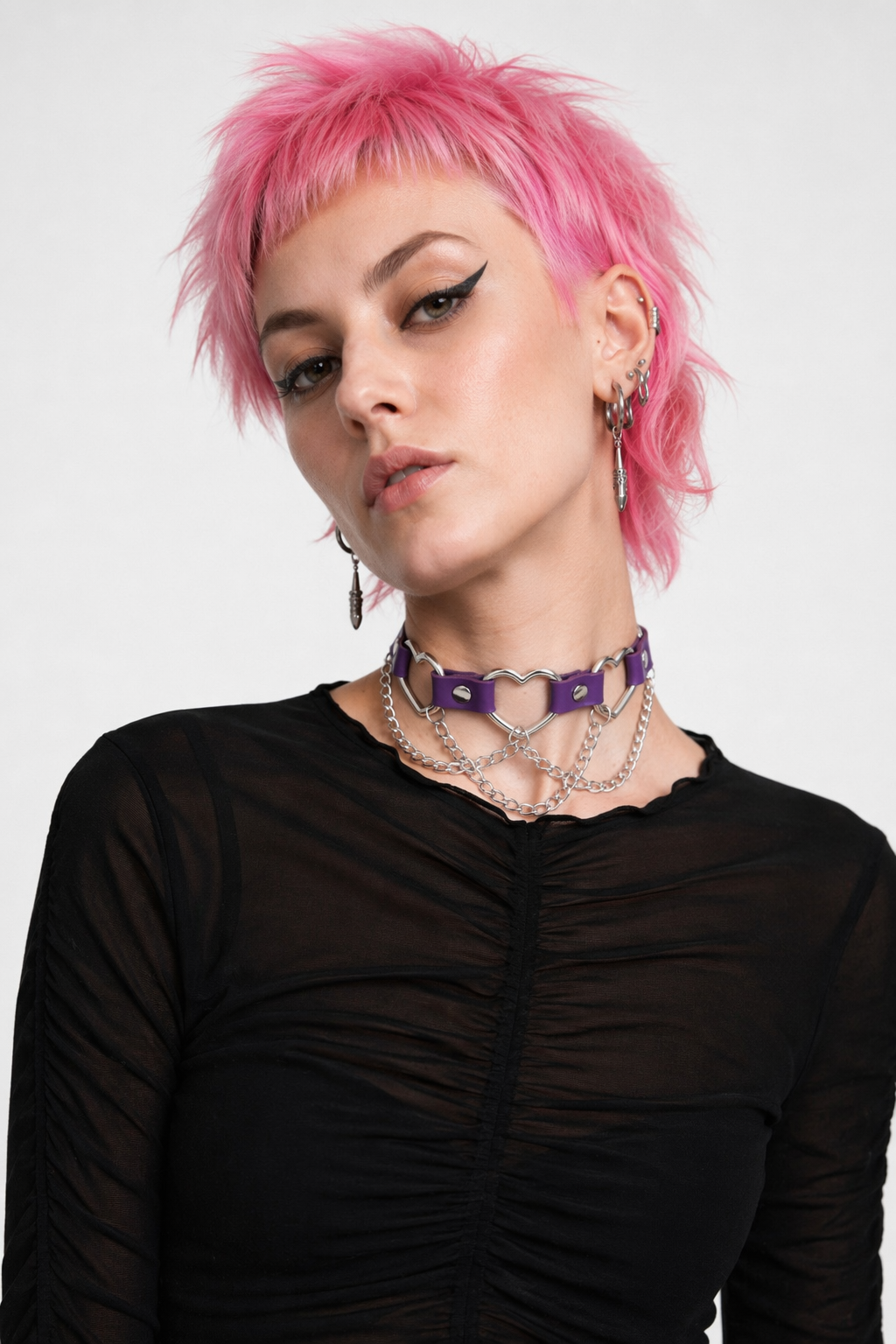 Faux Leather Heart Chain Choker' purple