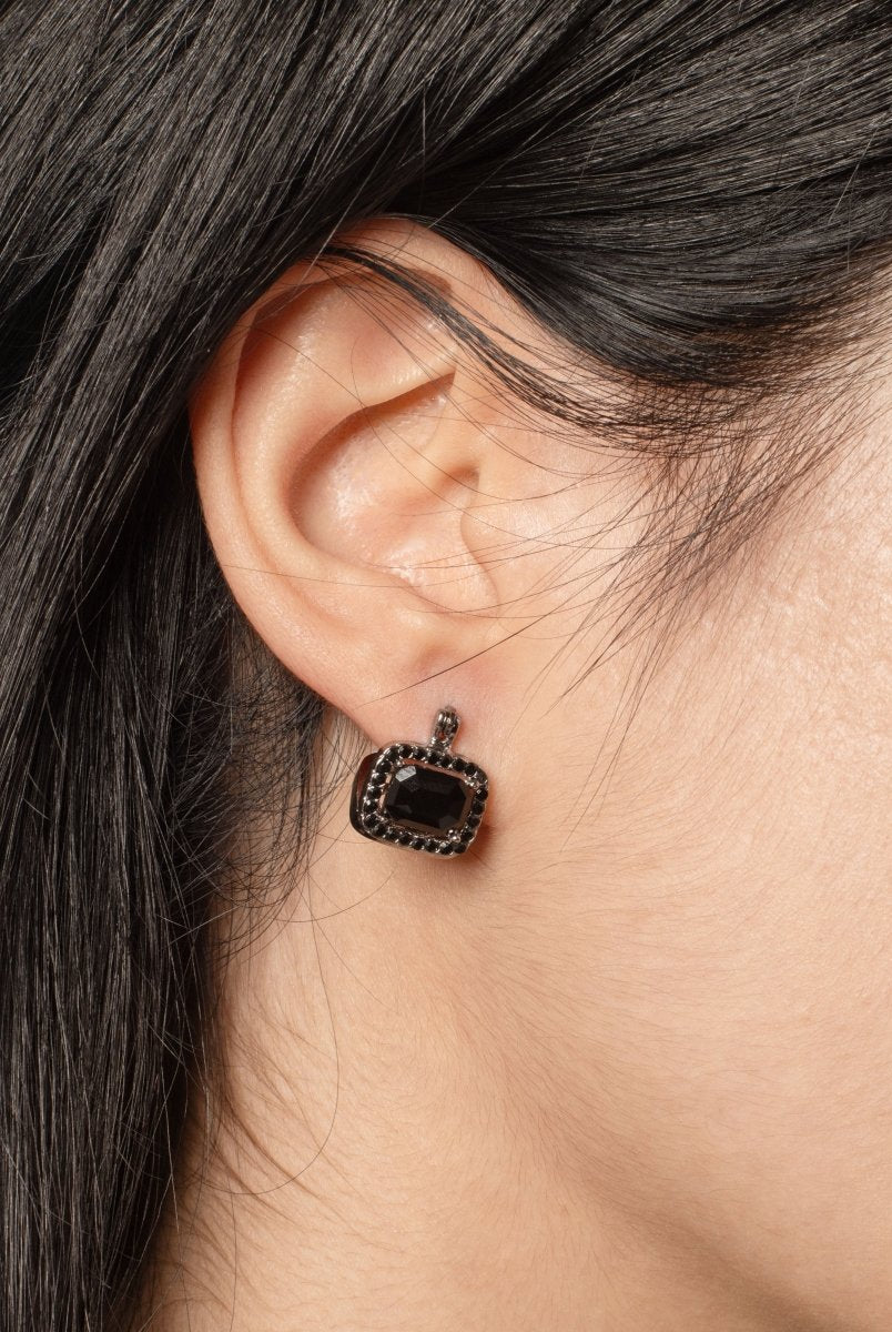 Voidlight Drops - The Cursed Closet