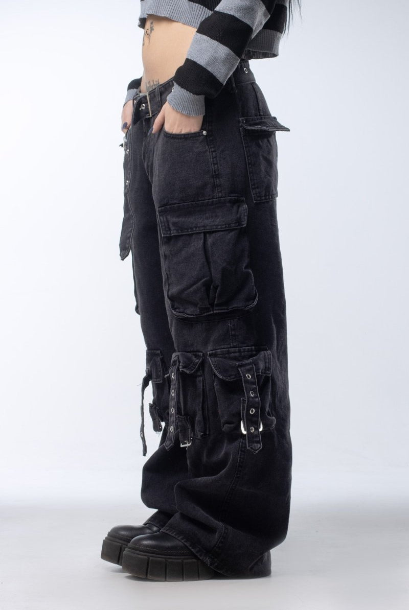 The Cargo Jeans - The Cursed Closet