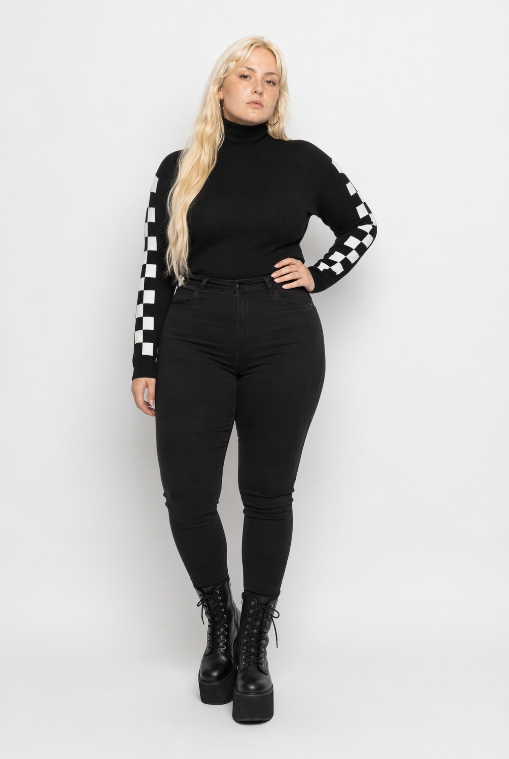 "Cozy Long-sleeve Turtleneck Sweater" Black