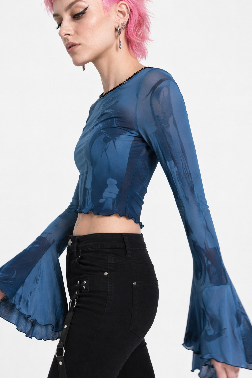 Grunge Black Crop Top' blue