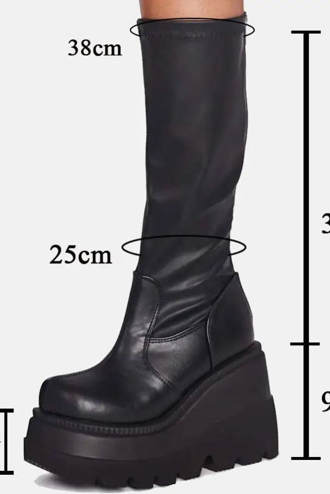 Black Goth Platform Boots'
