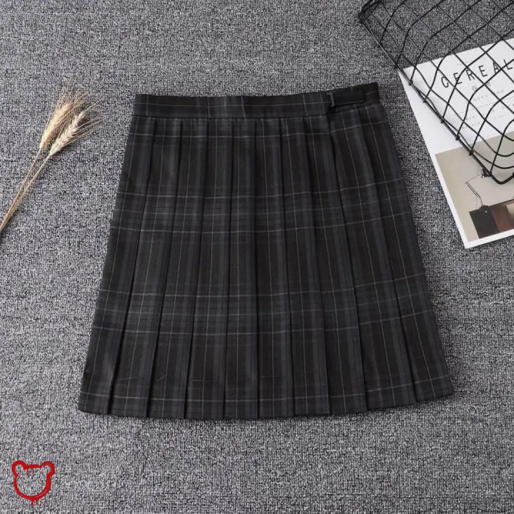 Black Grunge Plaid Skirt - No Regrets' - The Cursed Closet