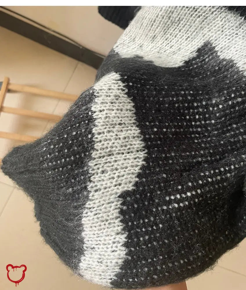 Black & White Tie Dye Sweater - The Cursed Closet