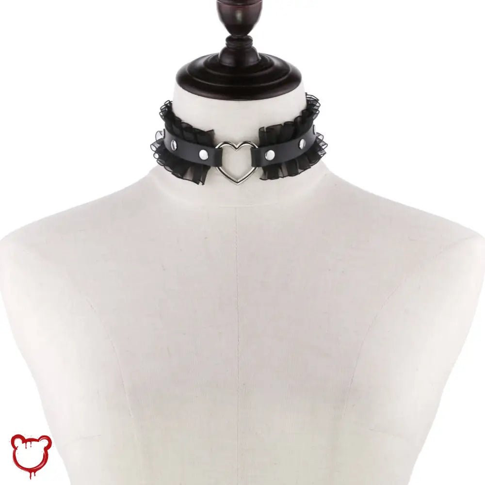 "Charming Lace Heart Necklace" - The Cursed Closet