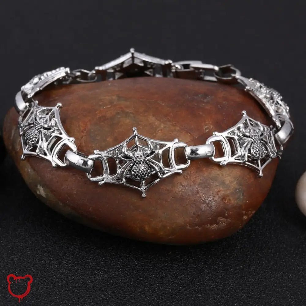Kin' Spider Bracelet - The Cursed Closet