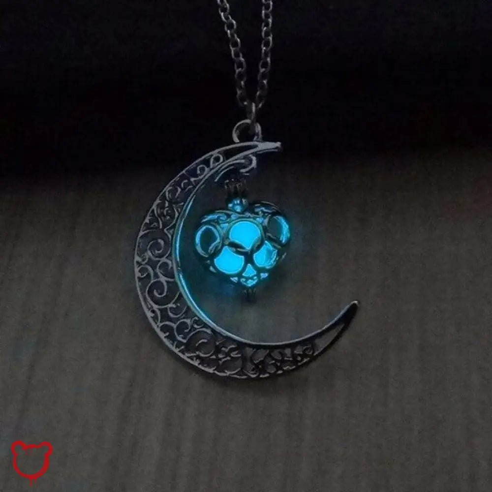 Luna's Glow Necklace - The Cursed Closet