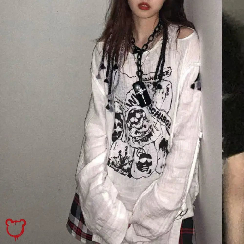 Skull shoulder sweater - The Cursed Closet