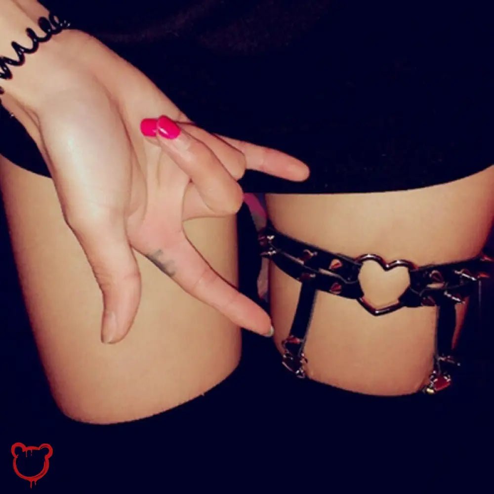 Thrash baby' heart spike garter - The Cursed Closet
