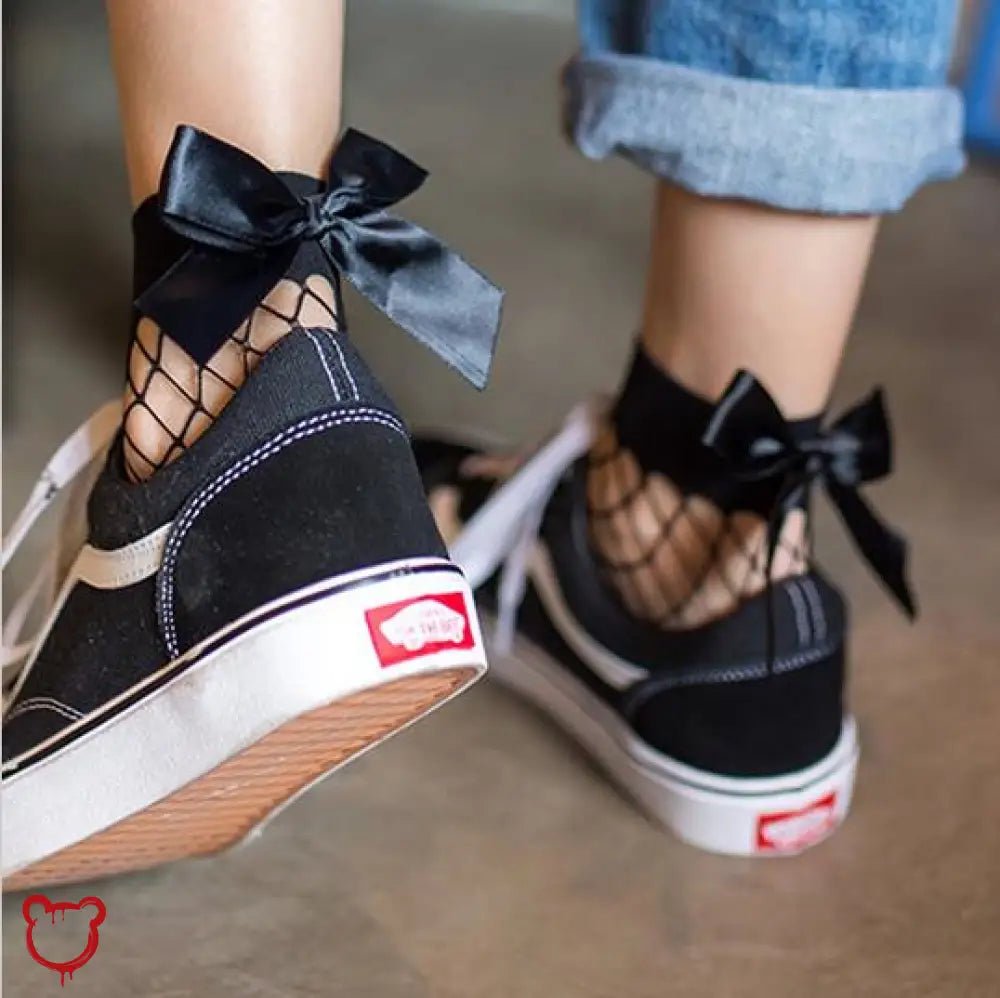 Youthful 'Bow Socks - The Cursed Closet