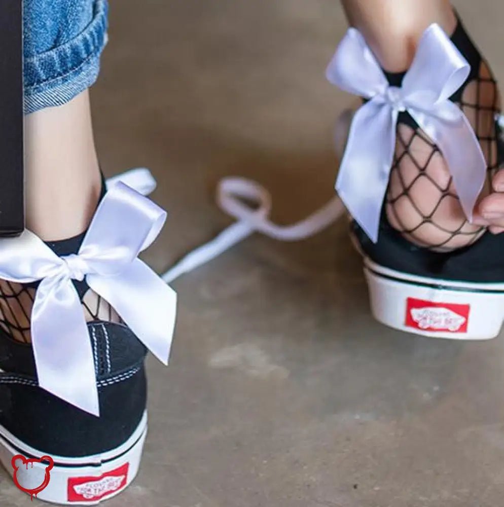 Youthful 'Bow Socks - The Cursed Closet