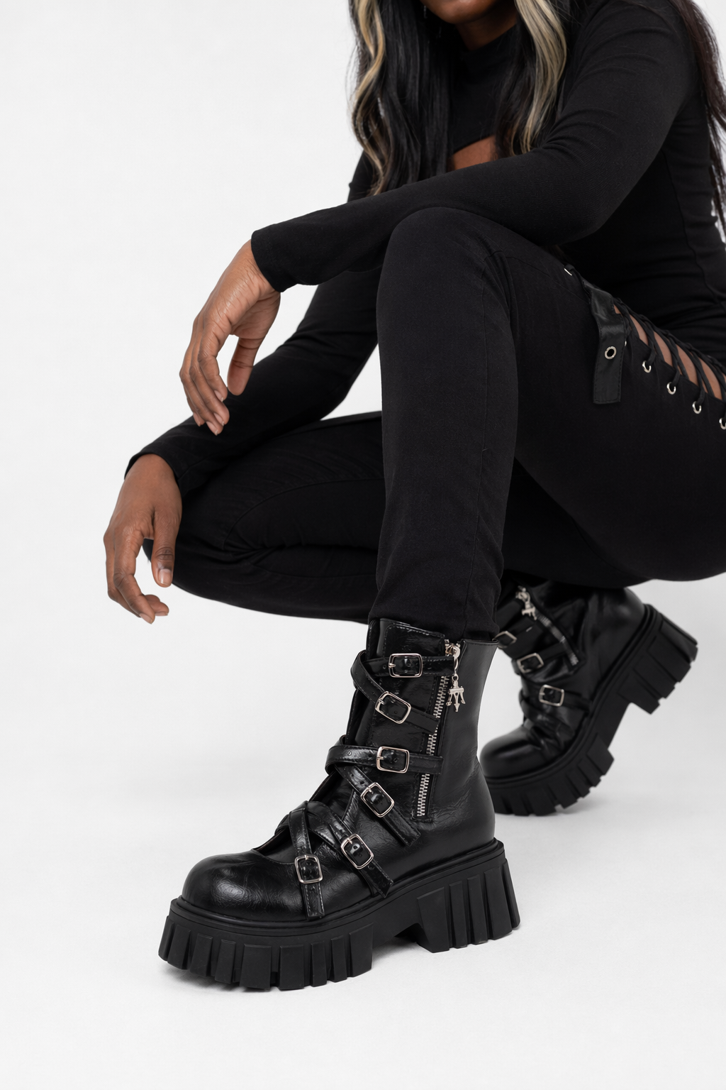 Gothic Platform Boots black