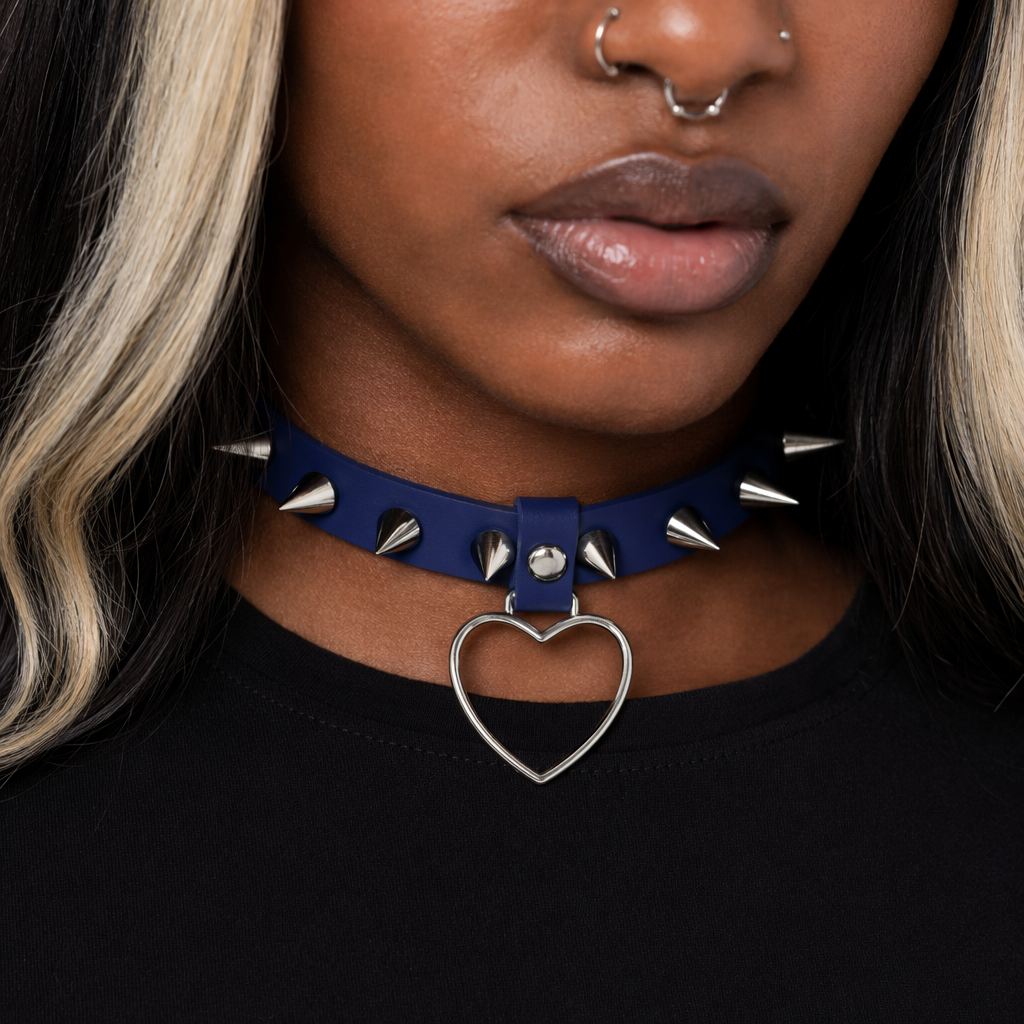 Furious Heart Choker in Black blue