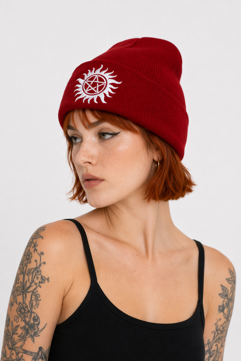 Black/Red Flame Pentagram Beanie Red