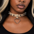 Furious Heart Choker in Black begie