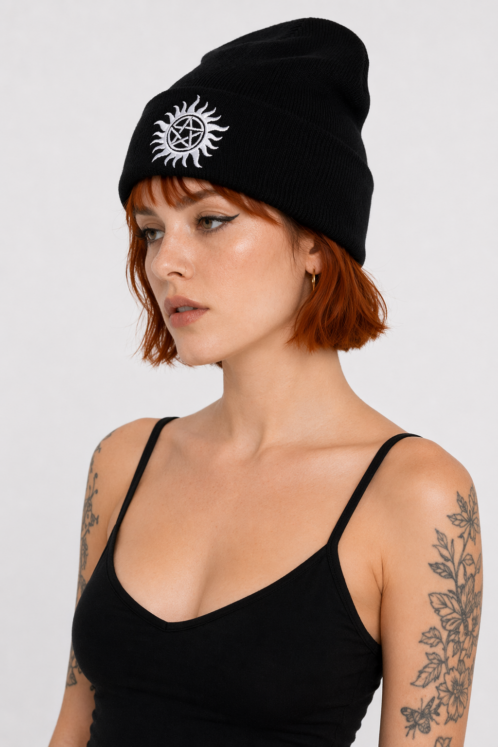 Black/Red Flame Pentagram Beanie Black