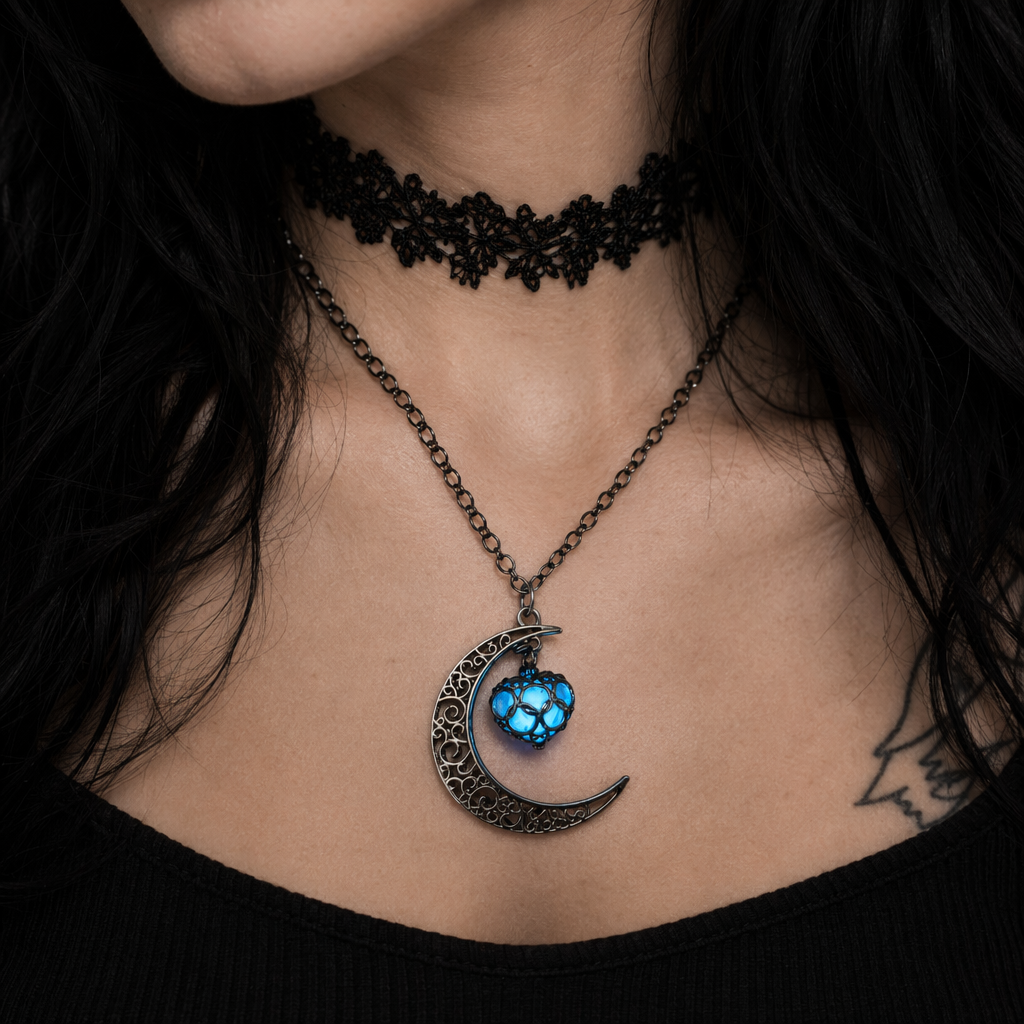Luna's Glow Necklace Light blue