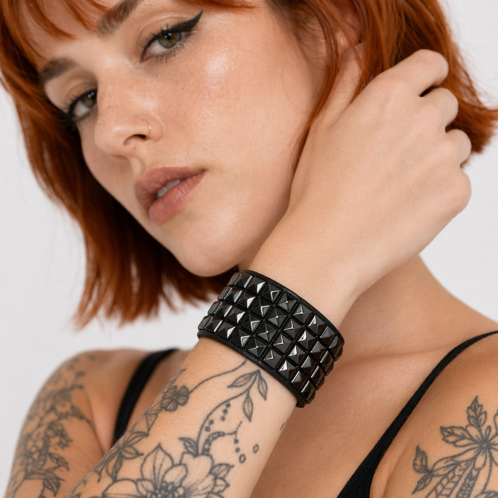 Studded PU Bracelet black