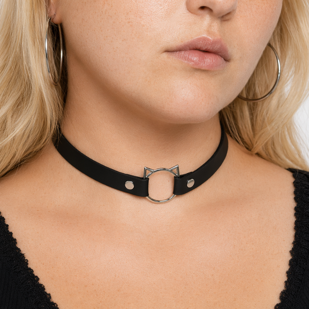 "Chic Feline Necklace" Cat