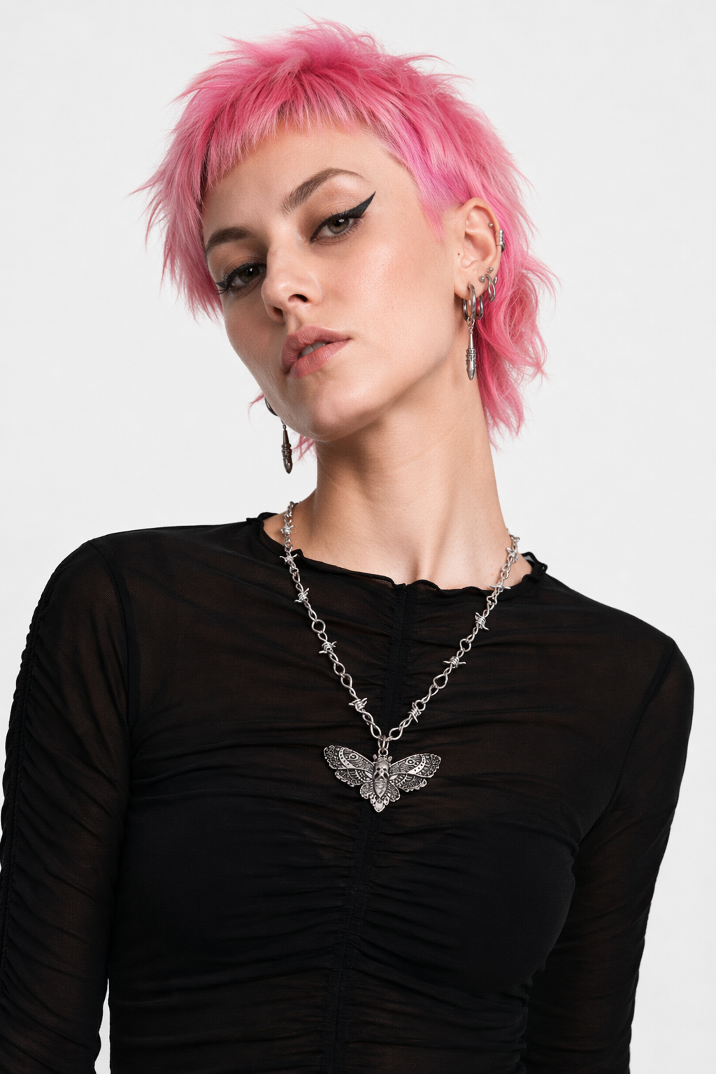 Moth Skull Wire Necklace Default Title