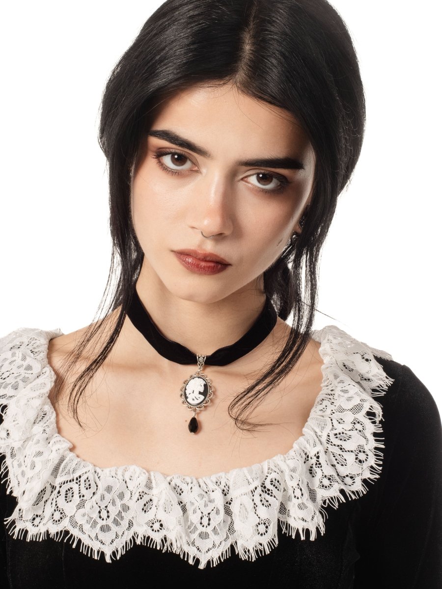 Grave Portrait Necklace - The Cursed Closet