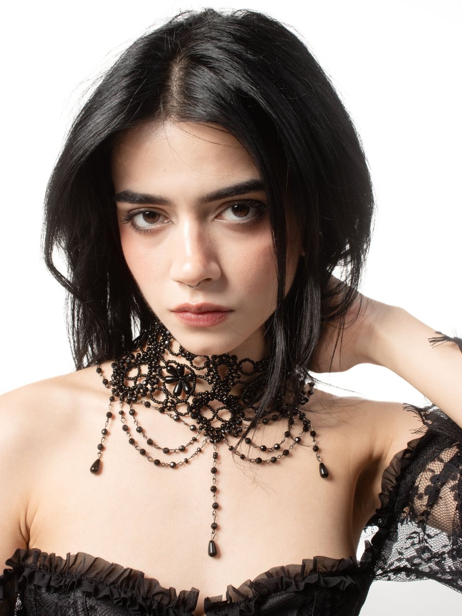 Queen of Thorns Necklace - The Cursed Closet