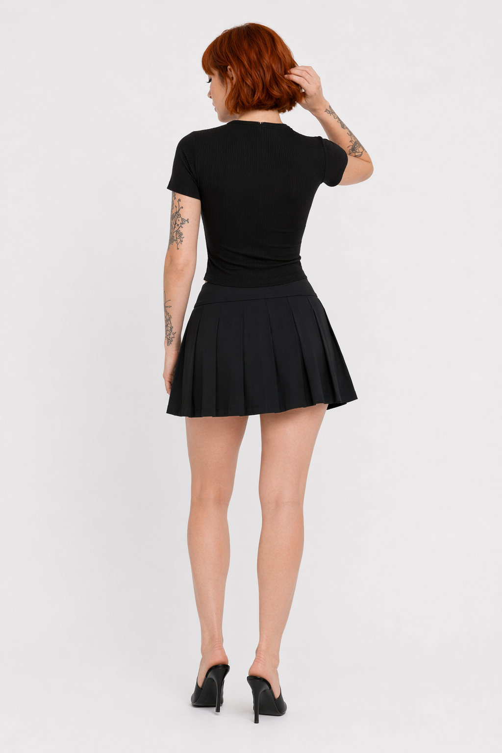 Crimson Goth Zipper V-Neck Top short sleeve black