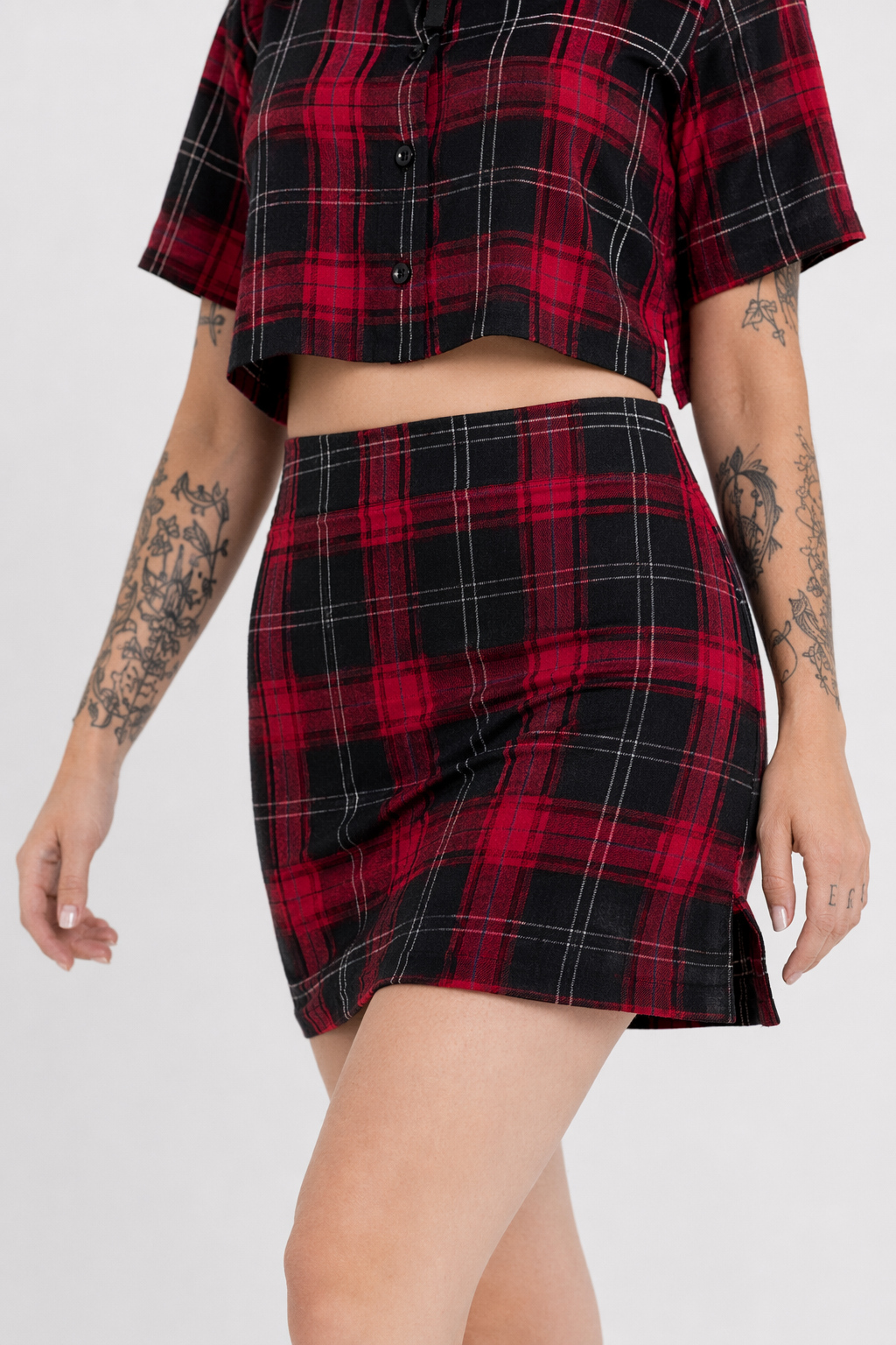 2-Piece Red and Black Blood Set No Necklace