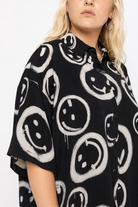 "Oversize Black Smiley Shirt" Black