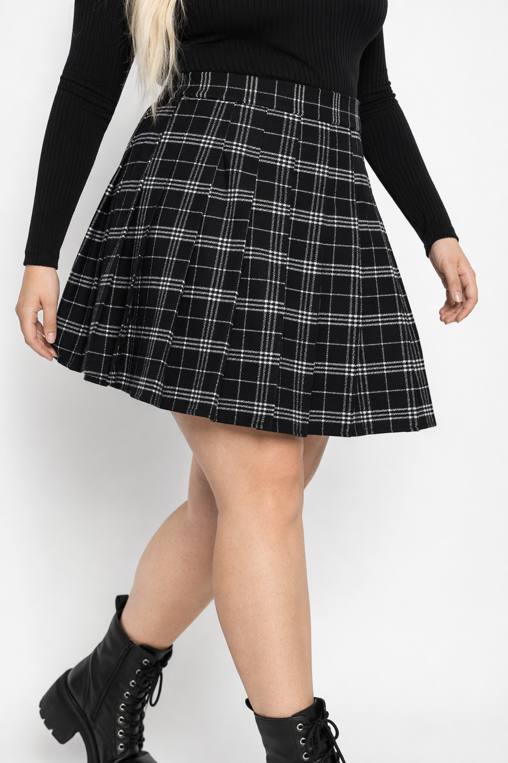 Wicked Plaid Skirt Black