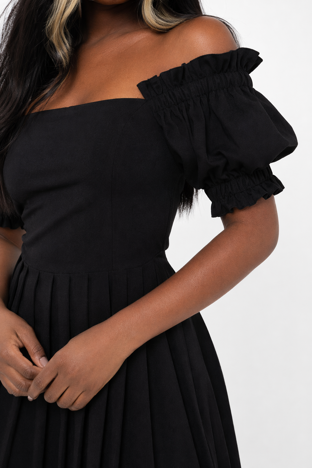 Batty Shoulder Black Dress M