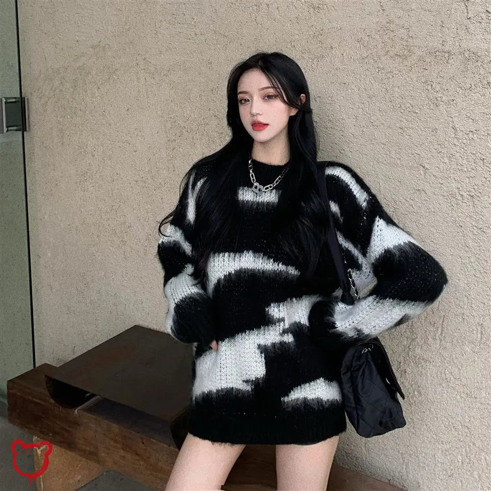 Black & White Tie Dye Sweater - The Cursed Closet