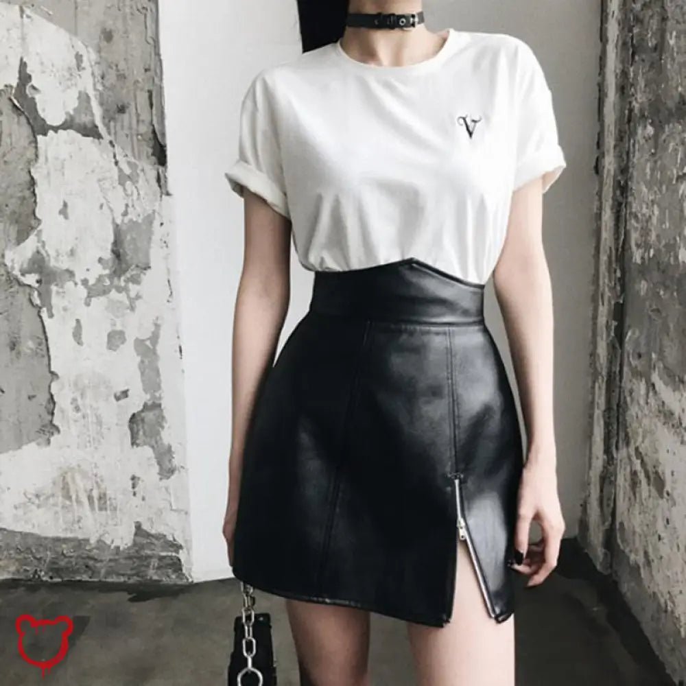 "Frighteners' Black/Red PU Mini Skirt" - The Cursed Closet