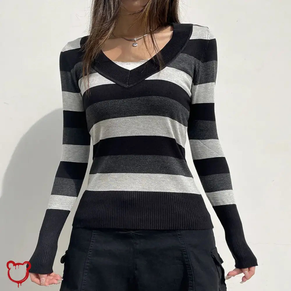 Monochrome V-Neck Striped Sweater Clothing