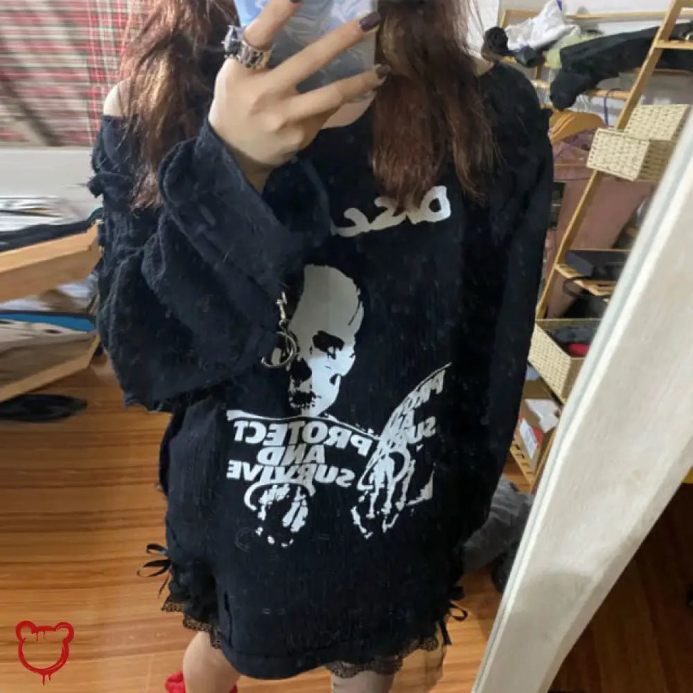 Skull shoulder sweater - The Cursed Closet